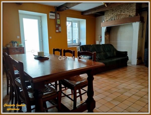 2 maisons en pierre + dépendances