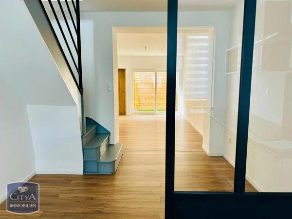 Maison à louer 4 pièces 70.02m² Merville (59660)