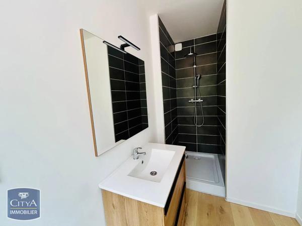 Maison à louer 4 pièces 70.02m² Merville (59660)