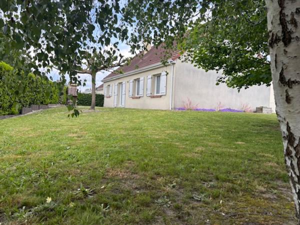 LAMOTTE BEUVRON, plain pied