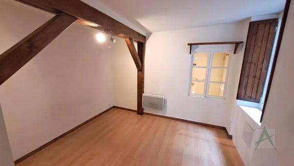 Appartement à louer à Chambéry (73000)