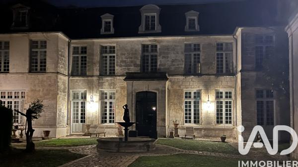 Maison à vendre 10 pièces 495 m² Angoulême