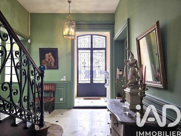 Maison à vendre 10 pièces 495 m² Angoulême