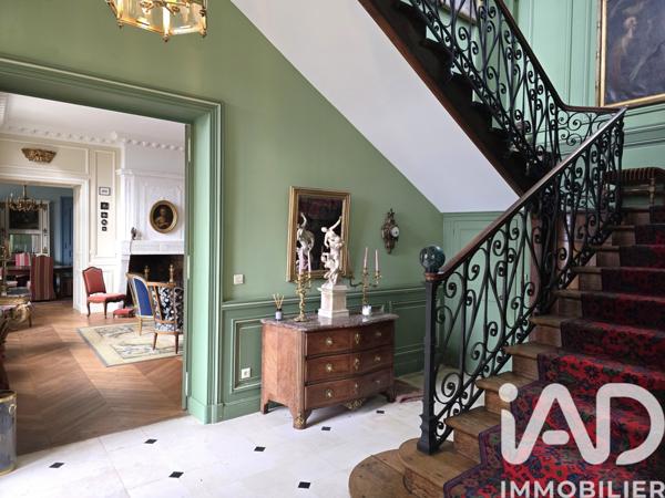 Maison à vendre 10 pièces 495 m² Angoulême