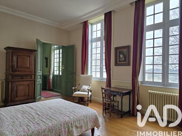 Maison à vendre 10 pièces 495 m² Angoulême