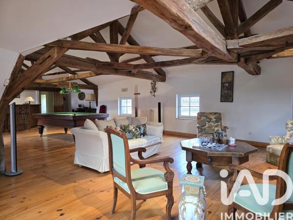 Maison à vendre 10 pièces 495 m² Angoulême