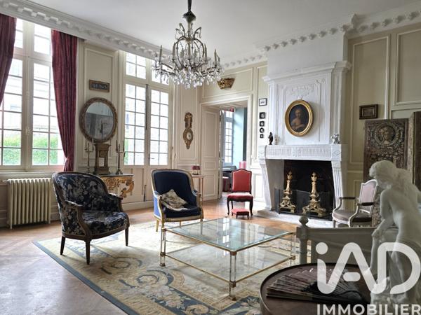 Maison à vendre 10 pièces 495 m² Angoulême