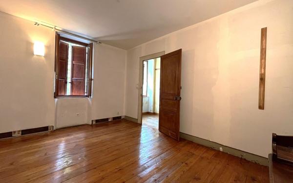 Maison à vendre    6 pièces •  Vienne