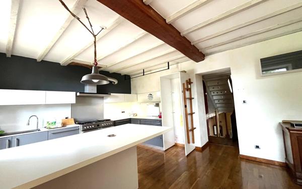 Maison à vendre    6 pièces •  Vienne