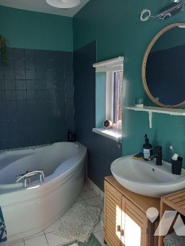 Maison à Vendre à Croisette (62130) en Pas-de-Calais (62)

Cette longère rénovée avec soin  d...