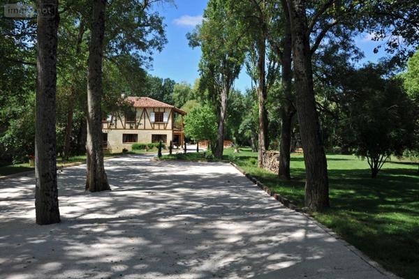 Maison à vendre à L'Isle-Arné dans le Gers (32270), ref : 01047-700