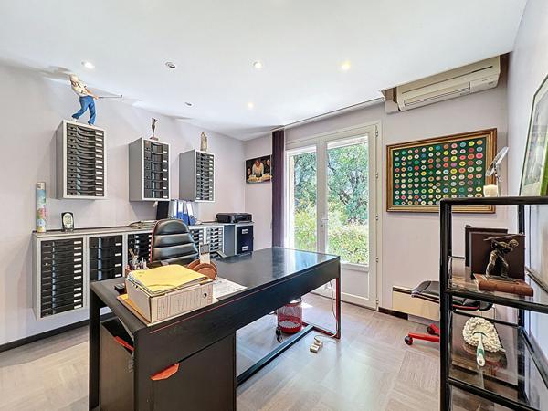 Nouveauté Nestenn Castanet Tolosan - Demeure à vendre sur les hauteurs de Muret - 9 pièces et grand terrain !