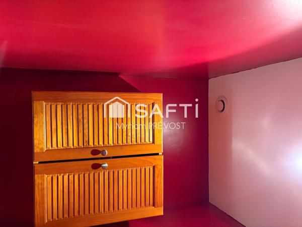 Maison de ville entièrement rénovée sur Issoudun.