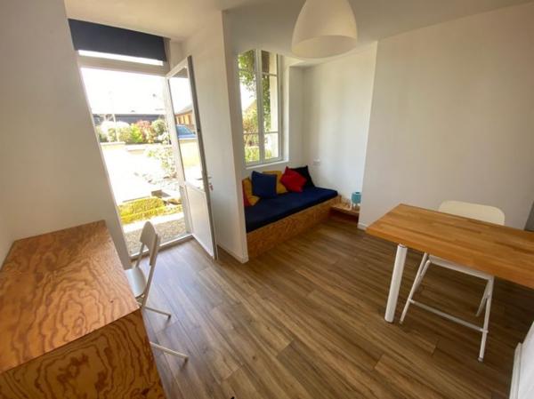 A vendre Immeuble de rapport 6 studios meublés Centre-ville Saint-Méen-le-Grand