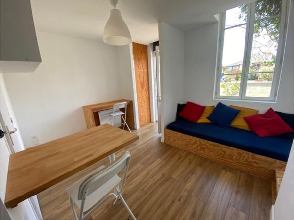 A vendre Immeuble de rapport 6 studios meublés Centre-ville Saint-Méen-le-Grand