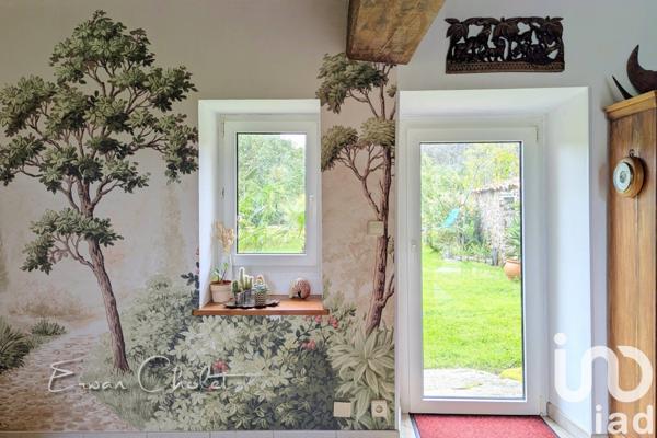 Maison 8 pièces de 190 m² à Saint-Étienne-de-Montluc (44360)