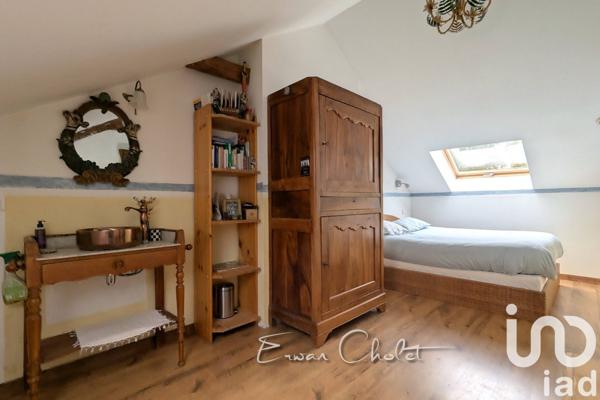 Maison 8 pièces de 190 m² à Saint-Étienne-de-Montluc (44360)