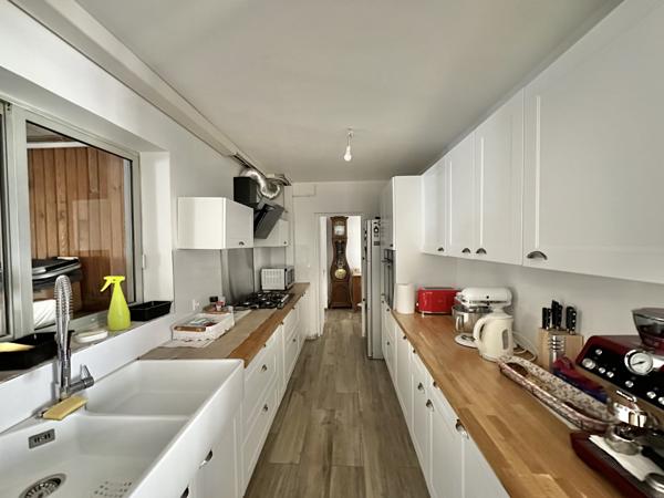 Maison 6 pièces - 140 m² Exclusivité efficity