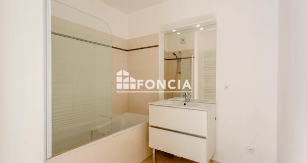 À vendre Appartement 3 pièces 60.66 m² - Salon-de-provence 13300