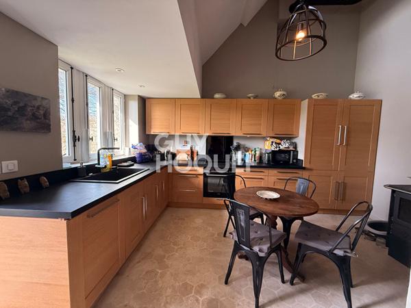 Maison de maître d'exception à vendre à Gilocourt, secteur Crépy en Valois