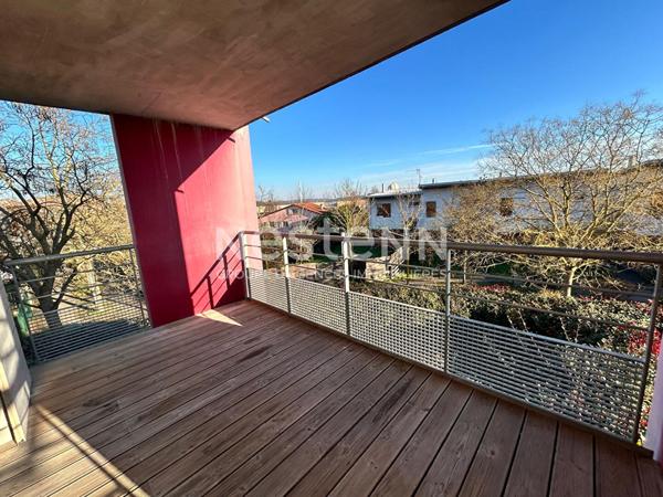 Toulouse 31100 - St Simon T3 de 62.21m² terrasse couverte 10m² eau chaude collective