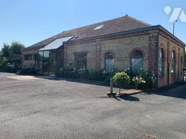 A VENDRE A BAILLEUL dans le Nord (59) : IMMEUBLE A USAGE PROFESSIONNEL, Secteur GARE - COMPLETE...
