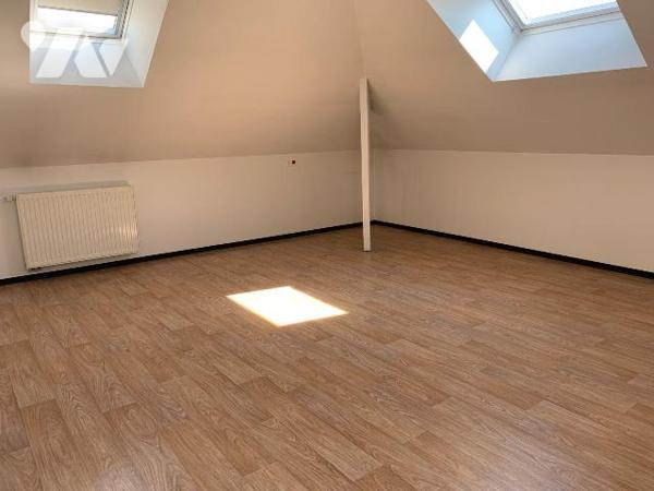 A VENDRE A BAILLEUL dans le Nord (59) : IMMEUBLE A USAGE PROFESSIONNEL, Secteur GARE - COMPLETE...