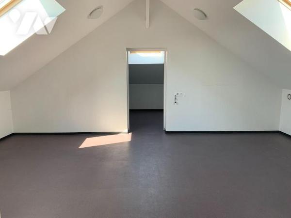 A VENDRE A BAILLEUL dans le Nord (59) : IMMEUBLE A USAGE PROFESSIONNEL, Secteur GARE - COMPLETE...