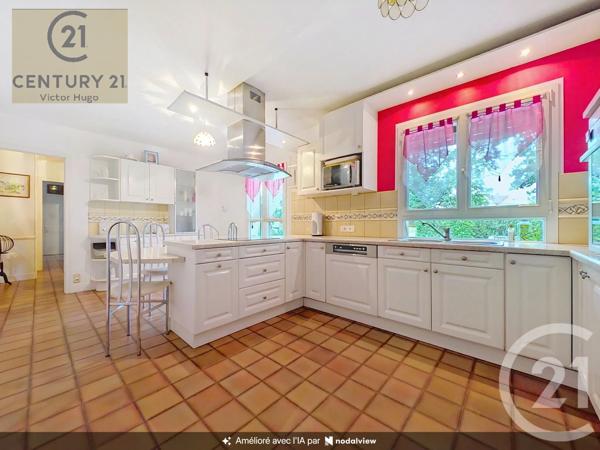 Maison à vendre  6 pièces - 166,42 m 2   VERNEUIL SUR VIENNE  - 87