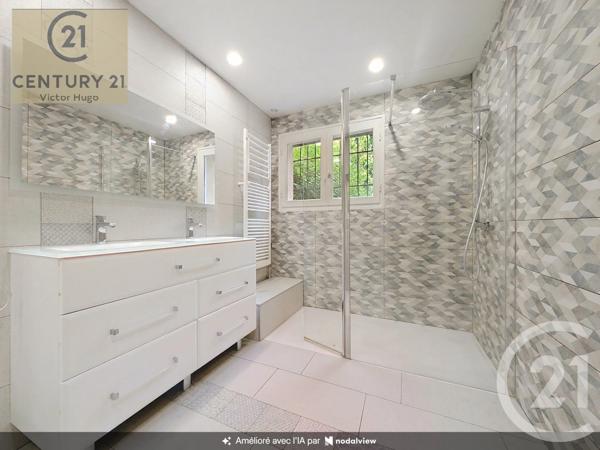 Maison à vendre  6 pièces - 166,42 m 2   VERNEUIL SUR VIENNE  - 87