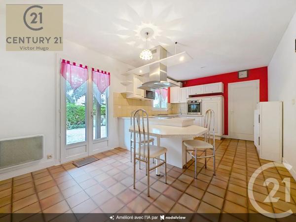 Maison à vendre  6 pièces - 166,42 m 2   VERNEUIL SUR VIENNE  - 87