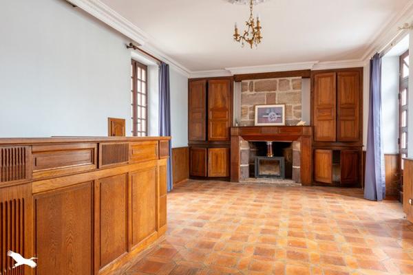 Maison à vendre |  Varetz |  24 pièces | 1 100 m²