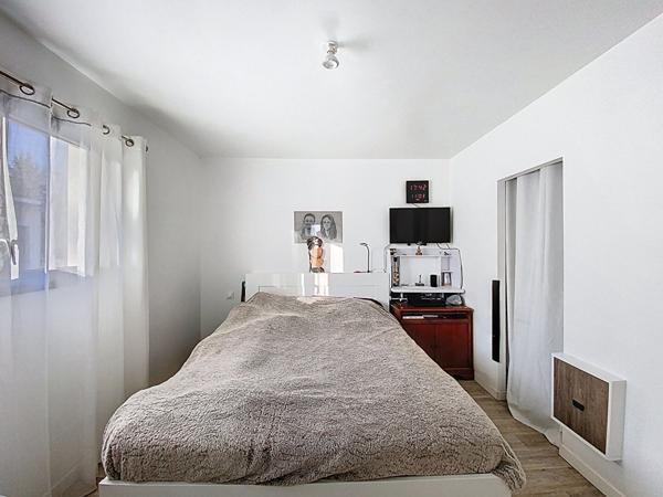 Maison Montreuil Juigne 6 pièce(s) 110 m2