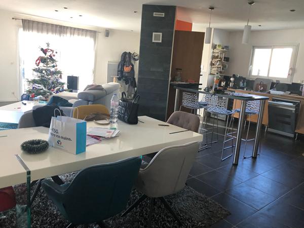 A VENDRE - LACANAU de MIOS - maison en parfaite état d'environ