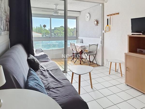 STUDIO 26M2 DANS RESIDENCE AVEC PISCINE A DEUX PAS DES PLAGES