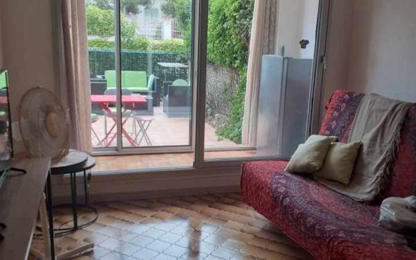 Appartement à vendre    1 pièce • 30 m2 Saint-Mandrier-sur-Mer
