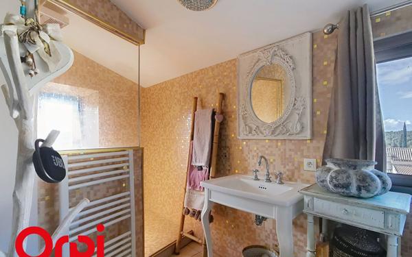Appartement à vendre    3 pièces • 89 m2 La Cadière-d'Azur