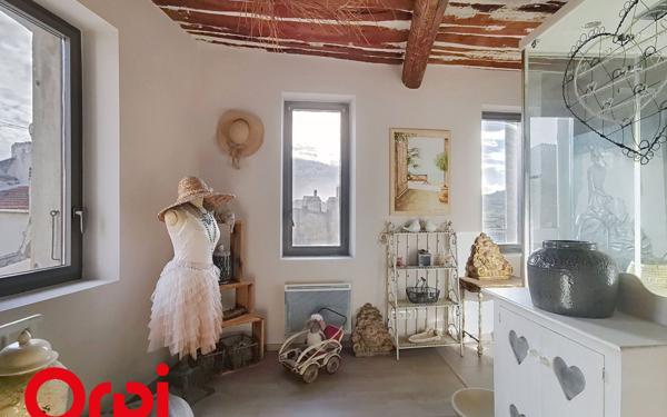 Appartement à vendre    3 pièces • 89 m2 La Cadière-d'Azur