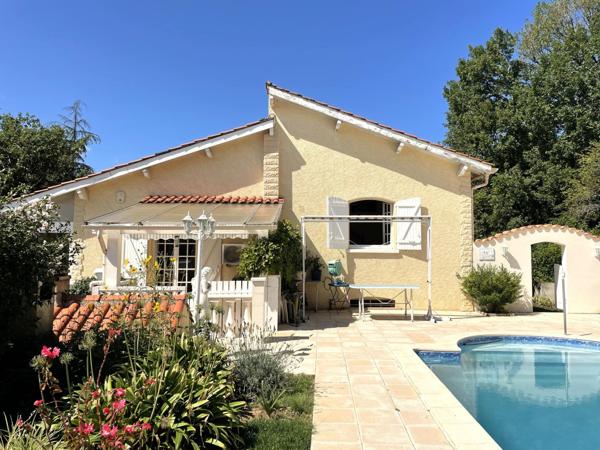 Grande maison T6 plain-pied sur demi sous-sol