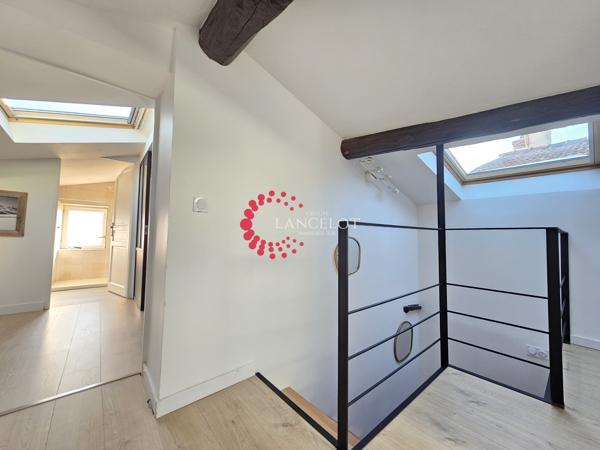 Appartement duplex rénové coeur de village
