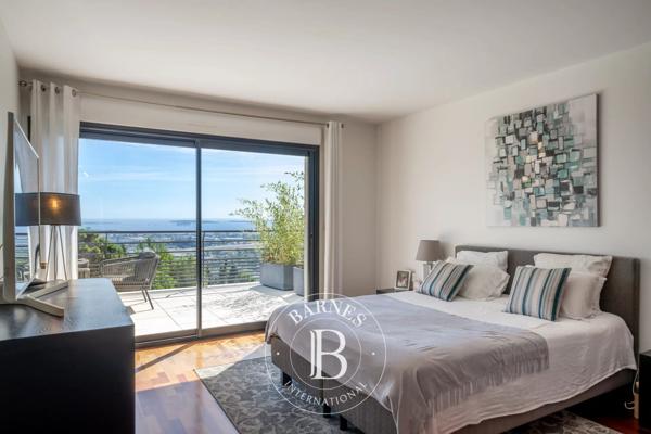 Mandelieu-la-Napoule, Villa 4 Chambres -  203 m² à vendre
