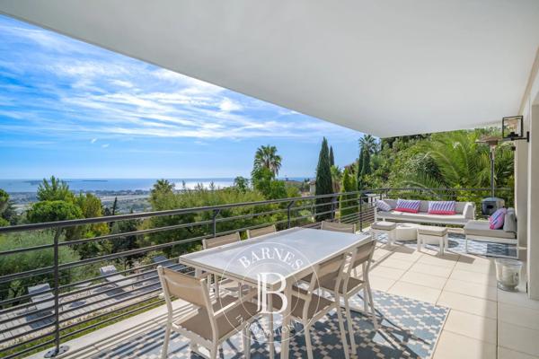 Mandelieu-la-Napoule, Villa 4 Chambres -  203 m² à vendre