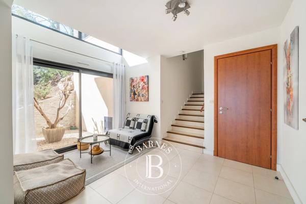 Mandelieu-la-Napoule, Villa 4 Chambres -  203 m² à vendre