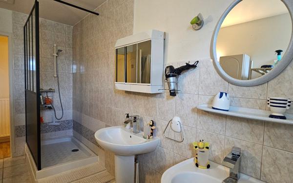 Maison à vendre    7 pièces •  La Roche-Rigault