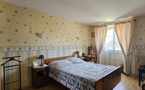 Maison à vendre    7 pièces •  La Roche-Rigault