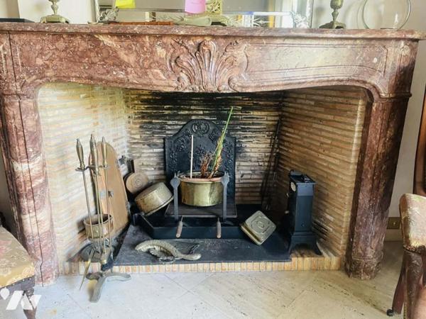 Maison ancienne, hyper centre, garage et jardin 