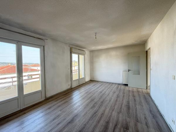 47500 MONTAYRAL A Montayral, appartement T3 avec balcon et garage