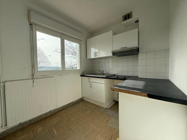 47500 MONTAYRAL A Montayral, appartement T3 avec balcon et garage