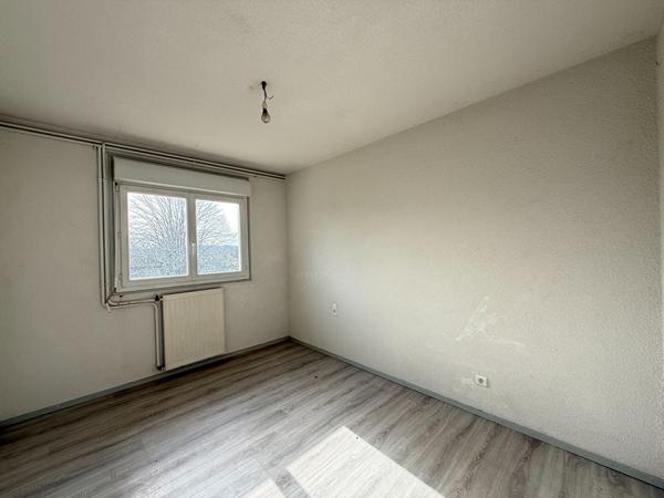47500 MONTAYRAL A Montayral, appartement T3 avec balcon et garage