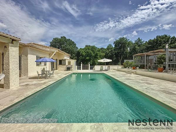 Villa Trets 5 pièce(s) 130 m2 plain pied + T3 60m2 - Magnifique coin piscine